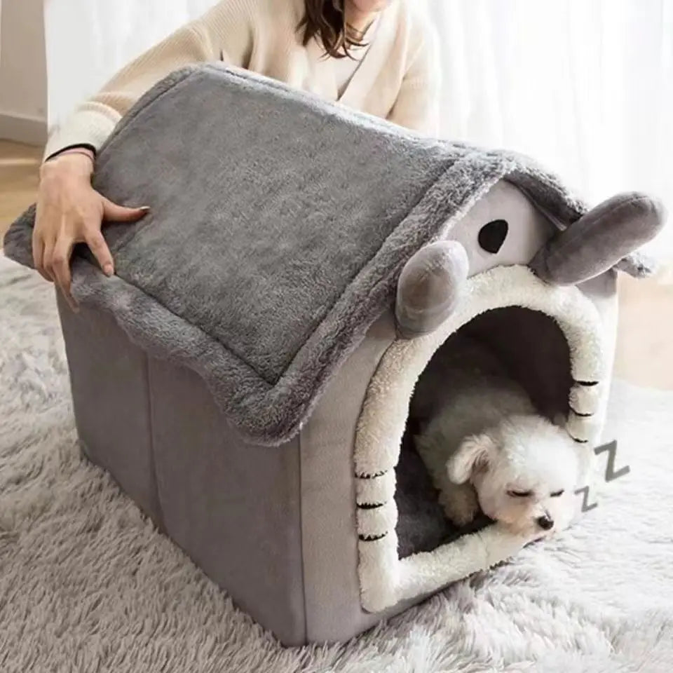 Cozy All-Season Pet Retreat